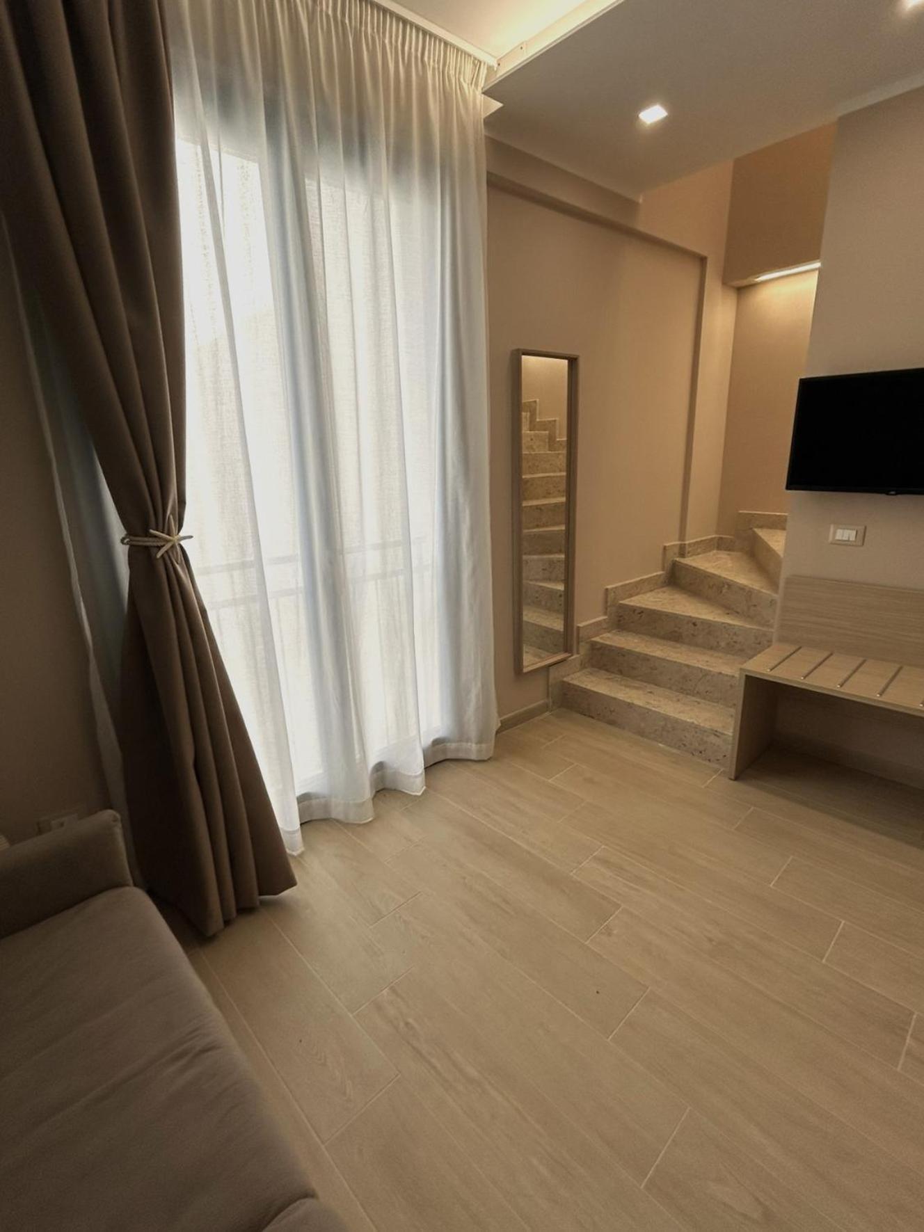 Apartment Memo - Mediterranean Emotions *