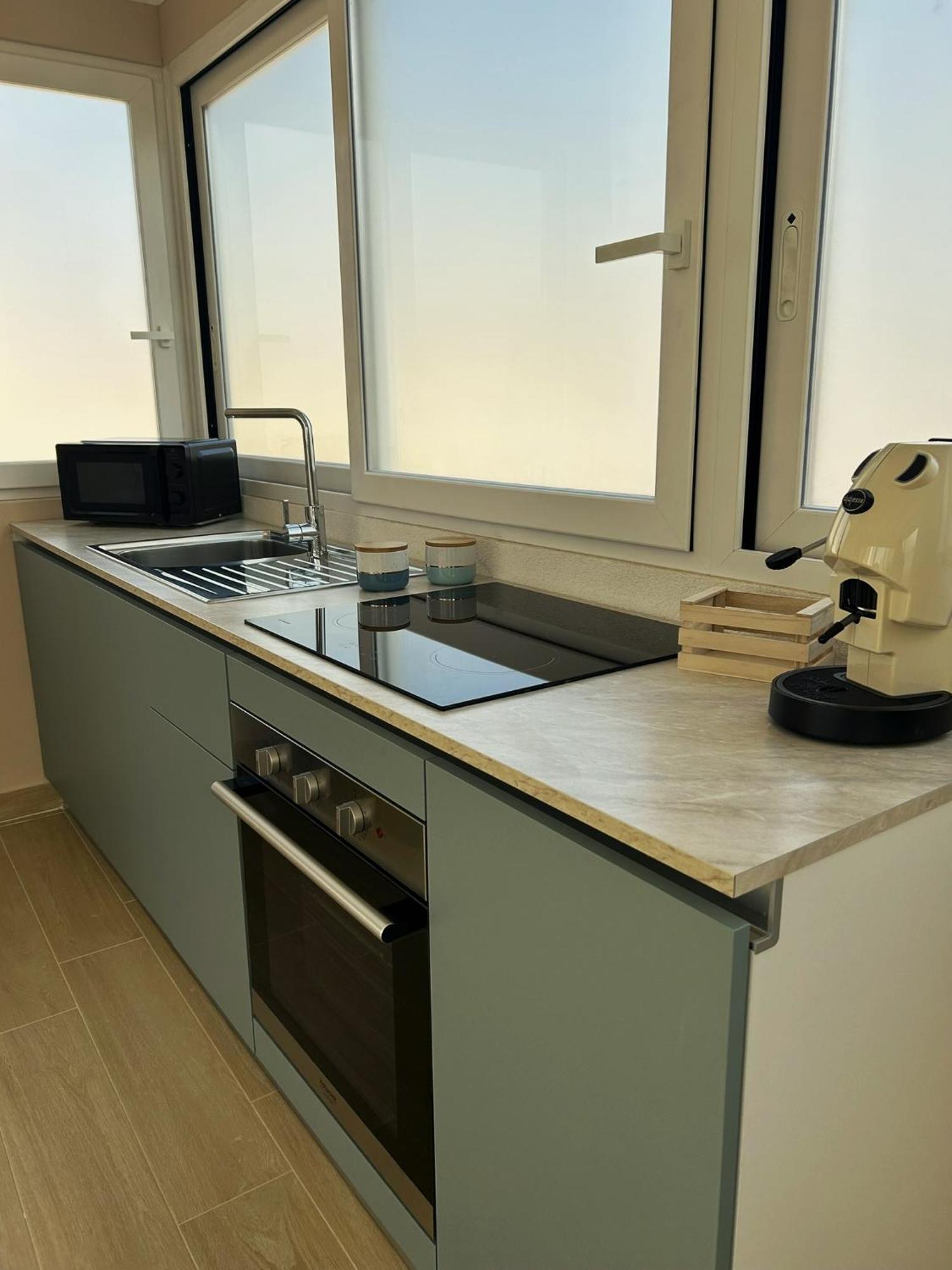 Apartment Memo - Mediterranean Emotions