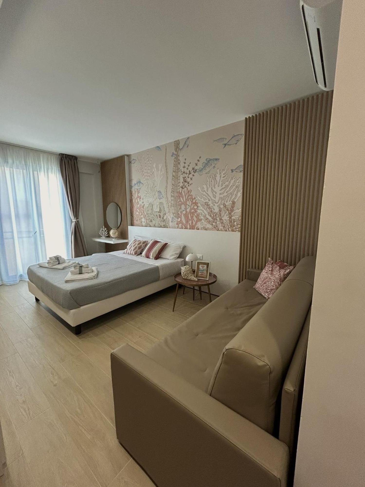 Apartment Memo - Mediterranean Emotions *